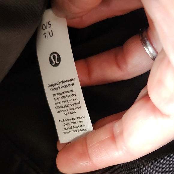 NWT - Pure Barre Lululemon Black Tote Bag - Picture 9 of 9